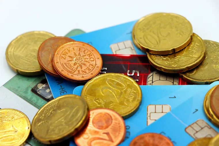 Credit Unions vs Banks: Which One Deserves Your Money?