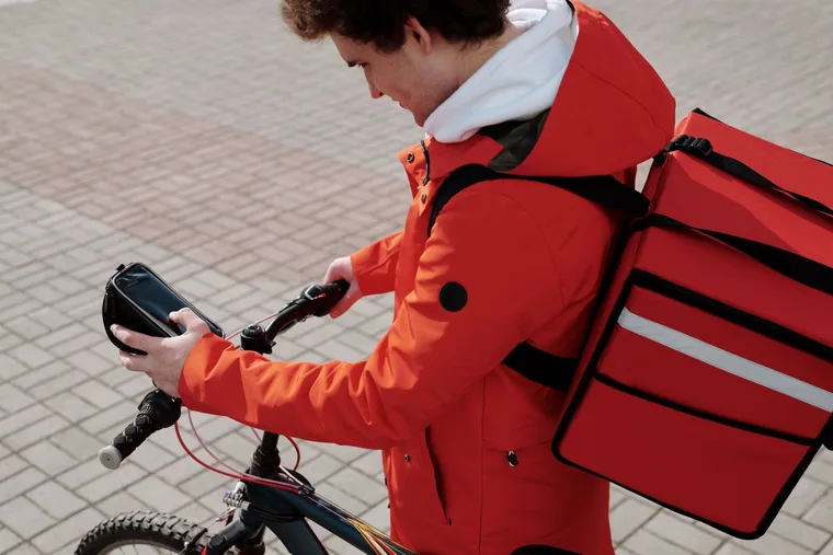 Delivery Apps Compared: What You Really Make Per Hour