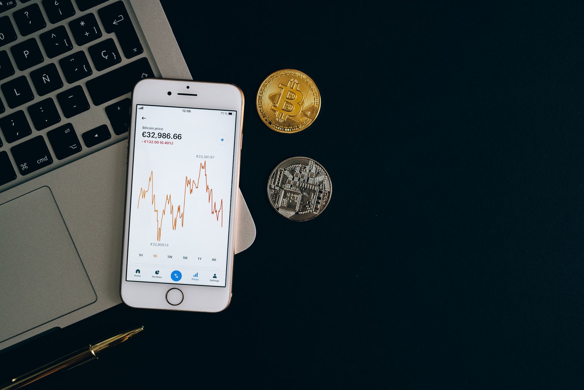 Hot Wallet vs Cold Wallet: How to Store Crypto Safely