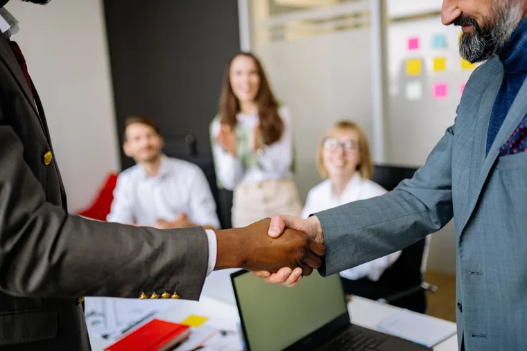 How to Ask for a Raise: Scripts, Timing, and Real Numbers