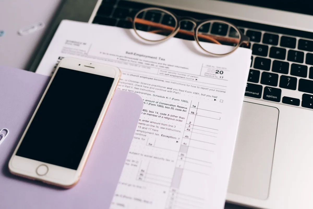 How to Become a Freelance Accountant for 2026