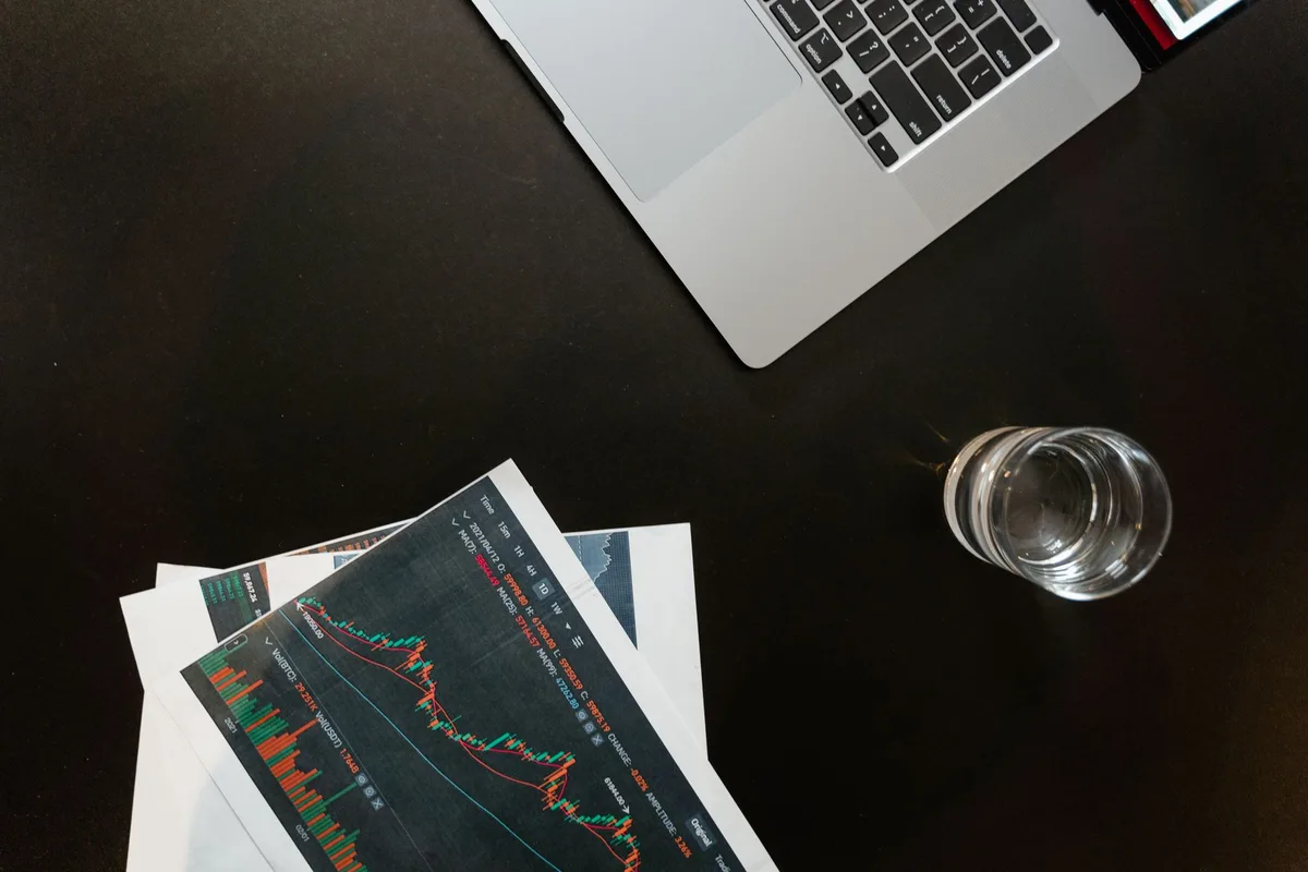 How to Become a Freelance Data Analyst in 2026