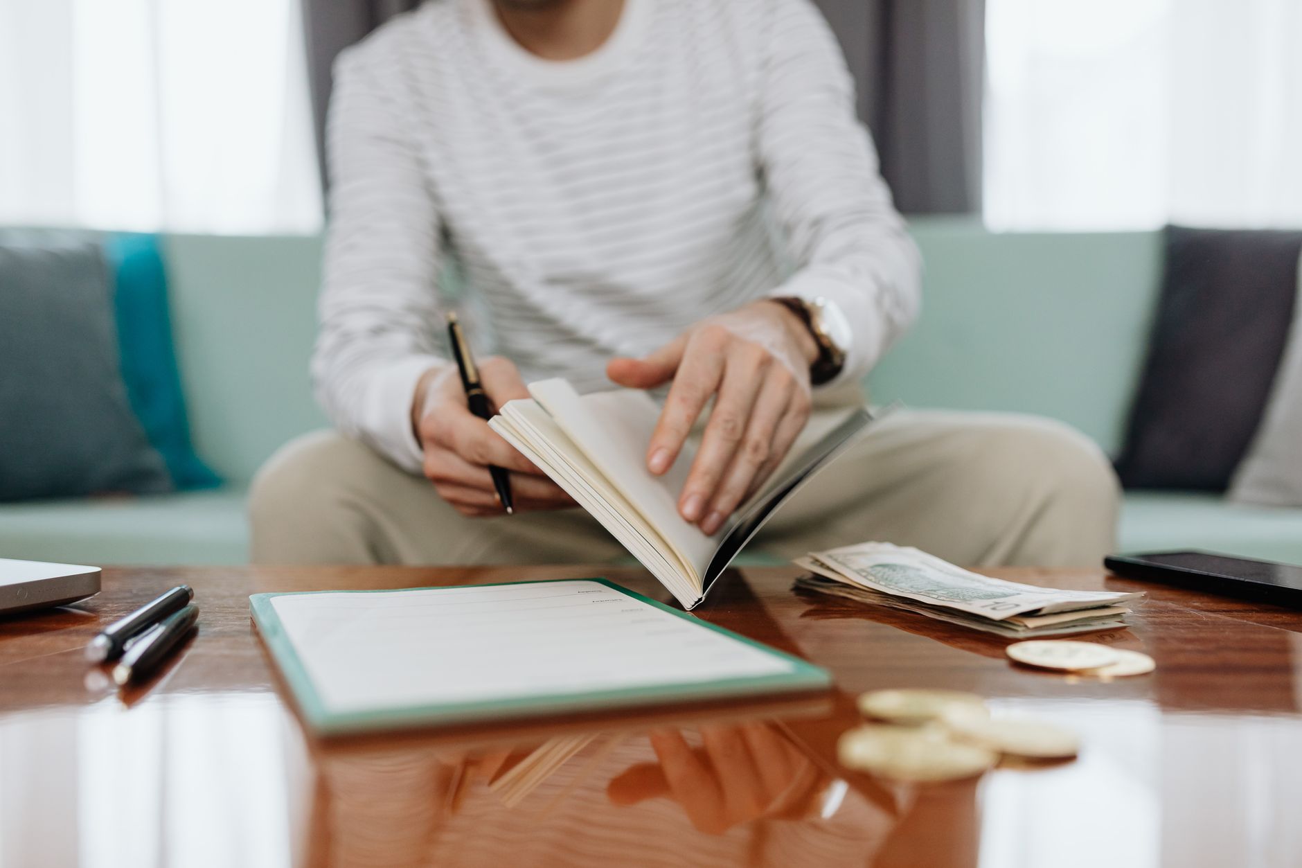 How to Budget When You Are on Unemployment Benefits