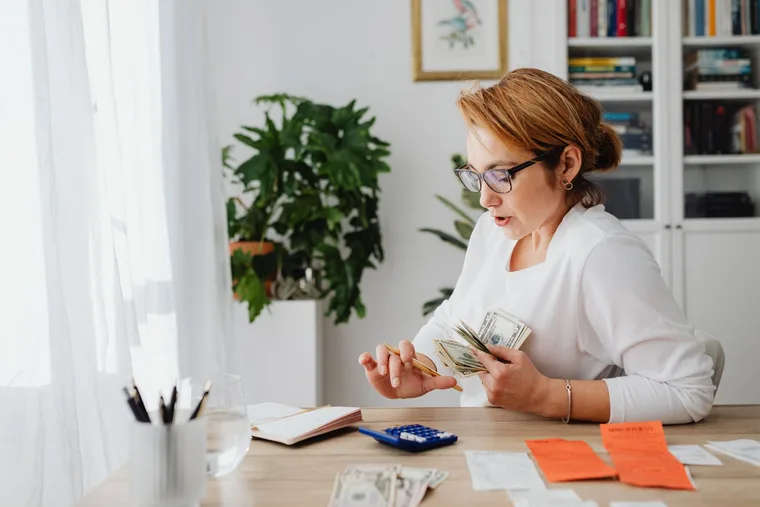 How to Budget on Workers Compensation Benefits