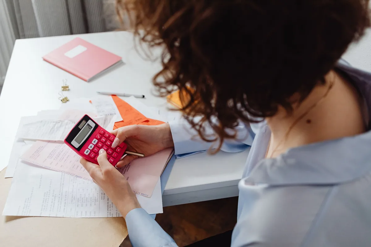 How to Budget When Receiving Child Support or Alimony