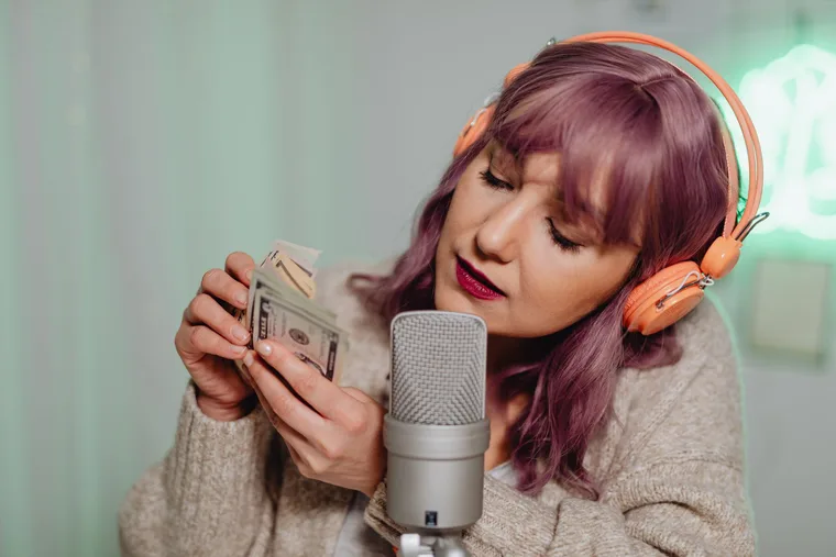 How to Make Money as a Voice Over Artist in 2026