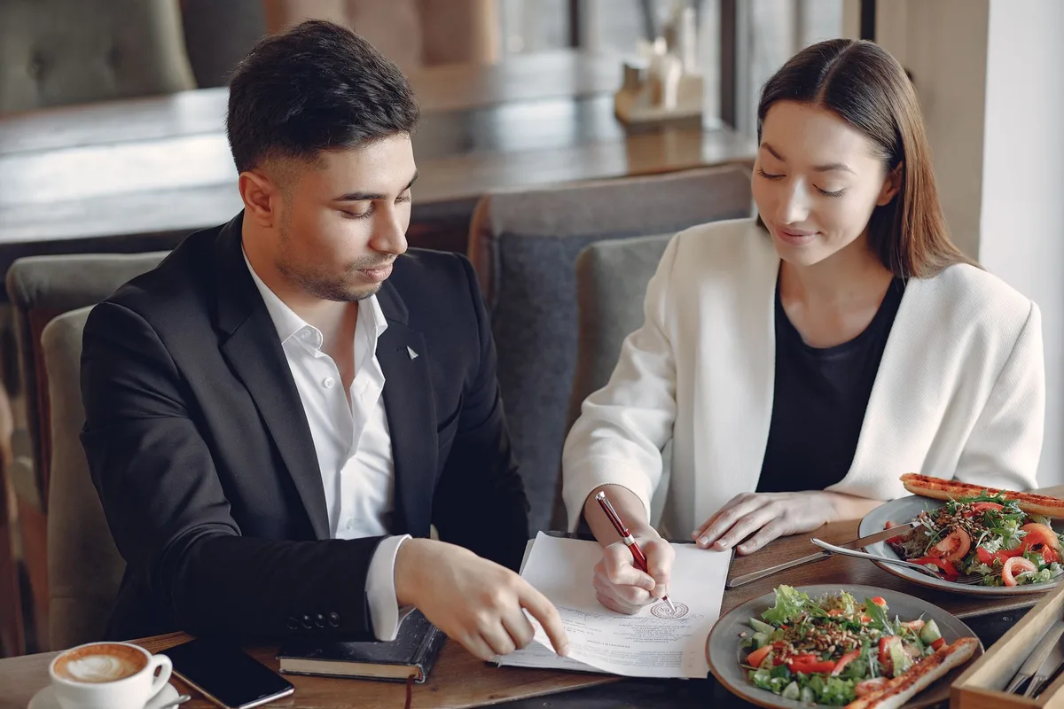 How to Negotiate a Signing Bonus: A Practical Guide
