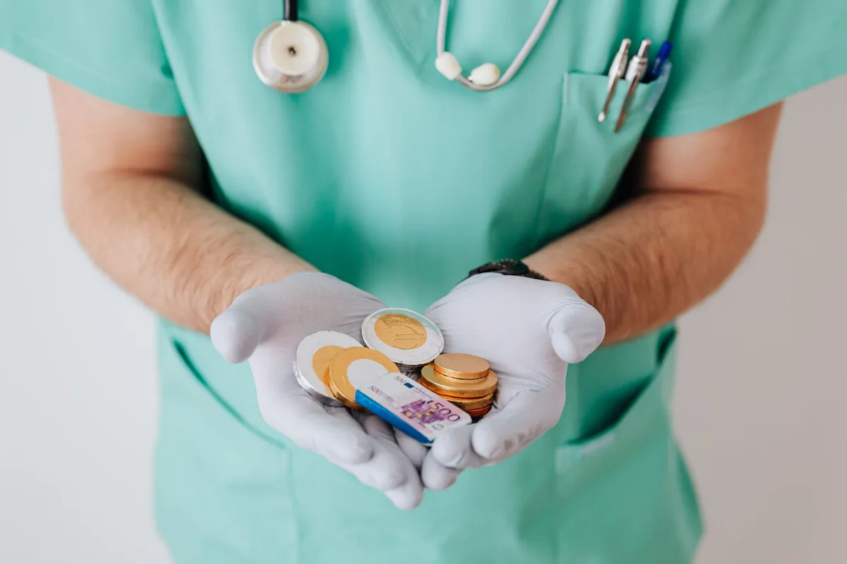 How to Save Money on Hospital and Medical Bills
