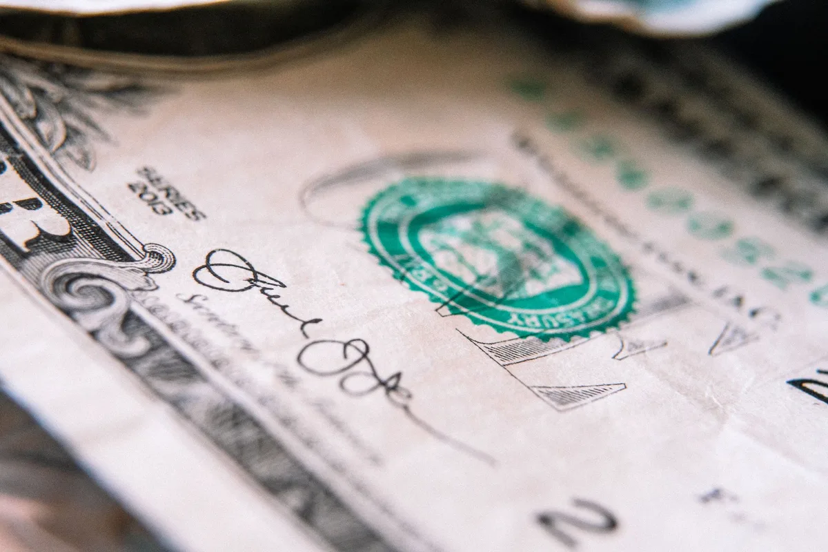 How to Save Money on Hotels and Lodging