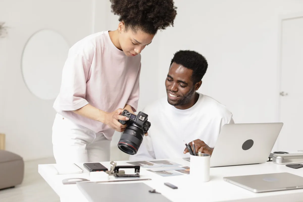 How to Start a Photography Business That Makes Money
