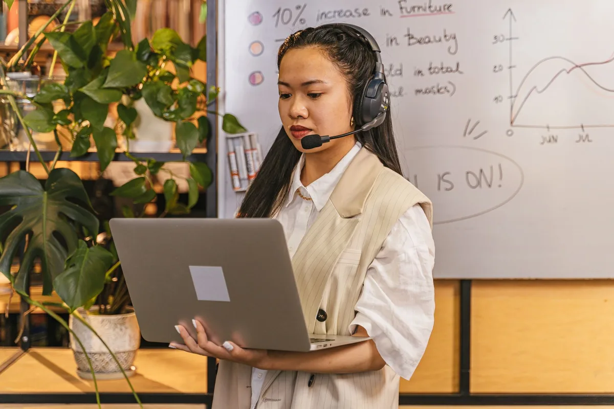 How to Make Money Tutoring Online: Rates, Subjects, Students