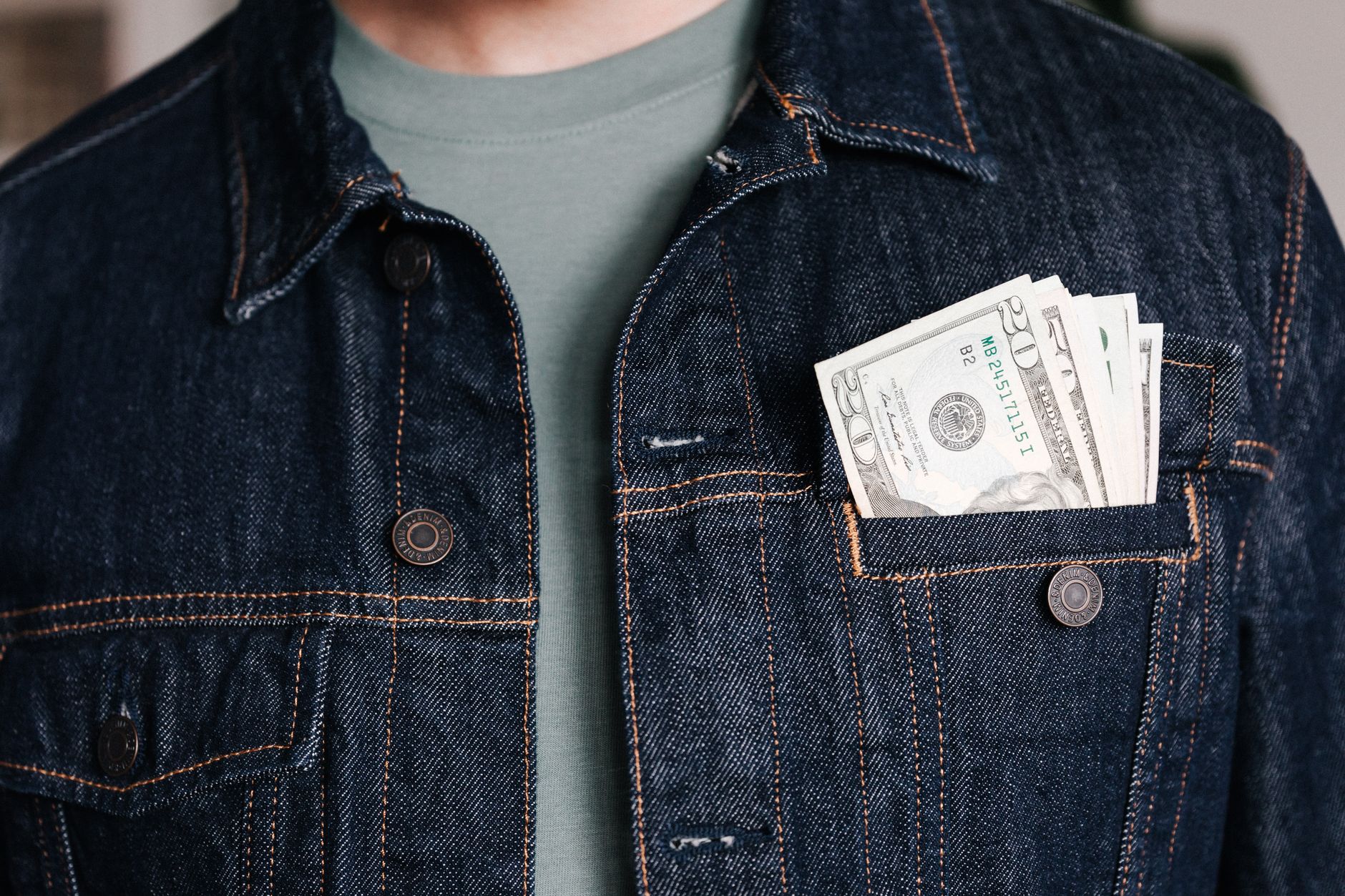 How to Save Money on Clothes Without Looking Cheap