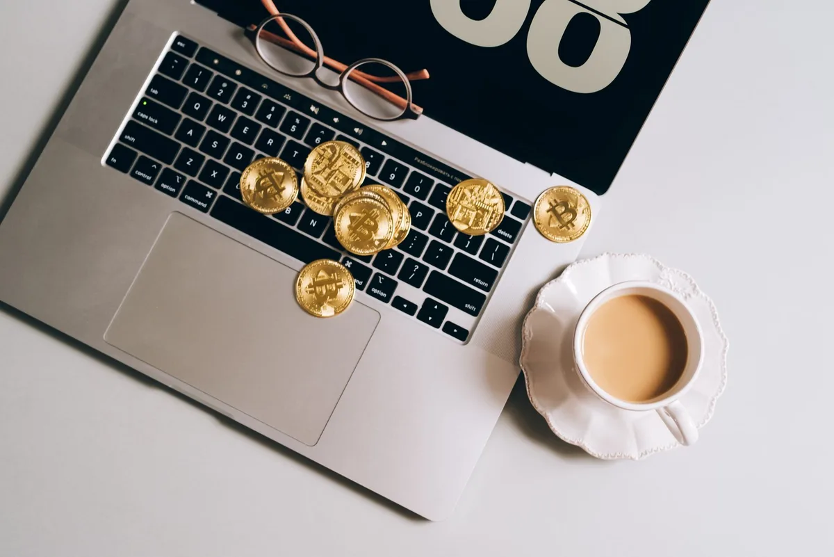 What Is a Crypto Airdrop? How They Work and the Risks