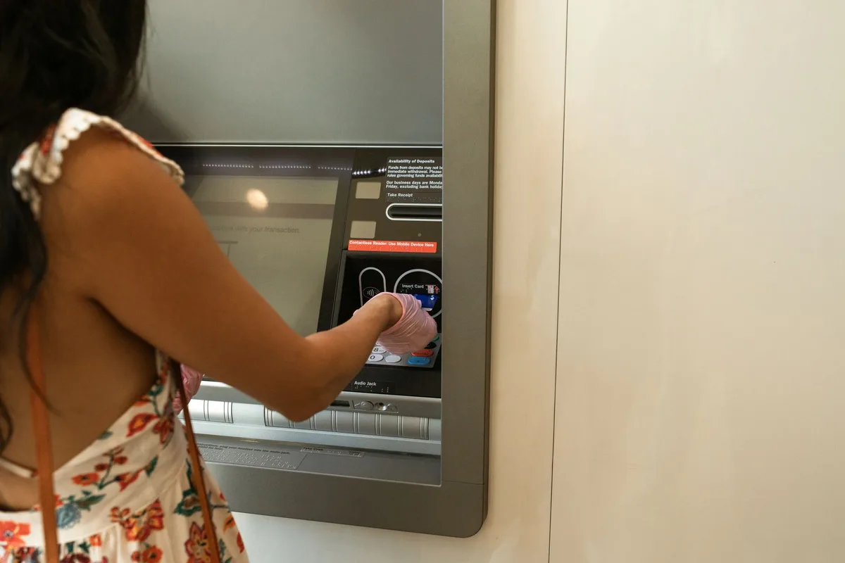What Is a Demand Deposit Account? Explained Simply